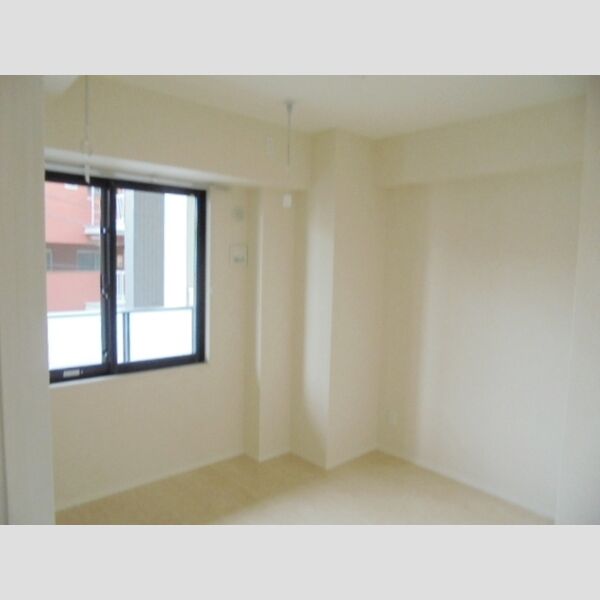 シルフィッド205号室 洋室　4.8帖