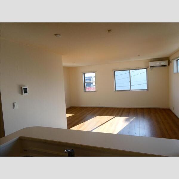 リーブルファイン相模町 リビング