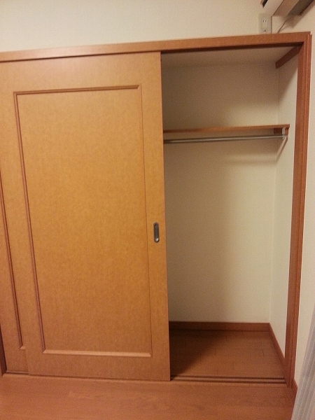 レオパレスボヌール108号室 内観