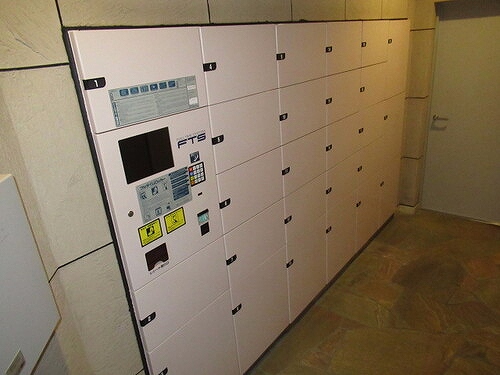 ライオンズプラザ平塚見附町7階 宅配ボックス　※前回募集時2020年4月の写真