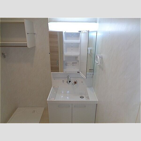 D-room請西南 A棟 洗面台