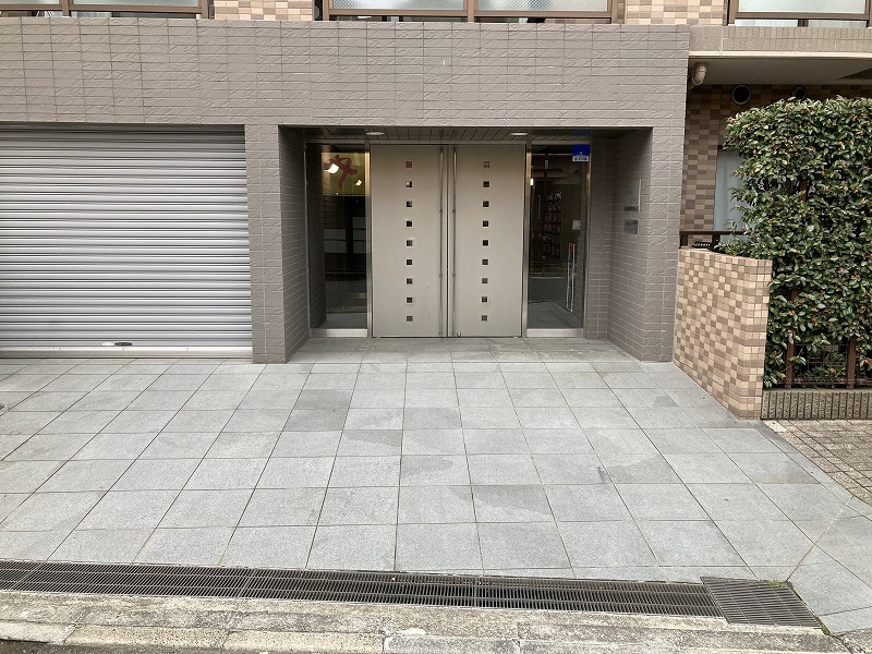 リバージュ北千住2階 エントランス