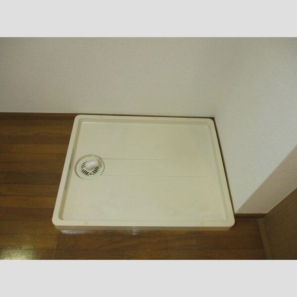 ロイヤルハイツ大澤110号室 同建物別部屋の参考画像