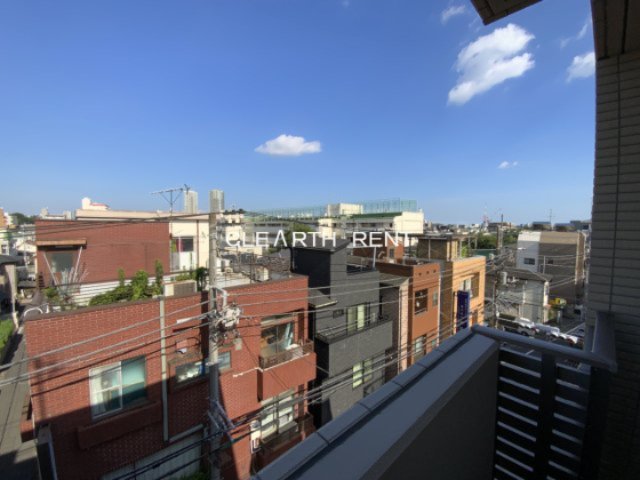 コンシェリア目黒本町 ＴＨＥ ＲＥＳＩＤＥＮＣＥ5階 最上階の角部屋、天気の良い日は東京タワーとスカイツリーが見えます