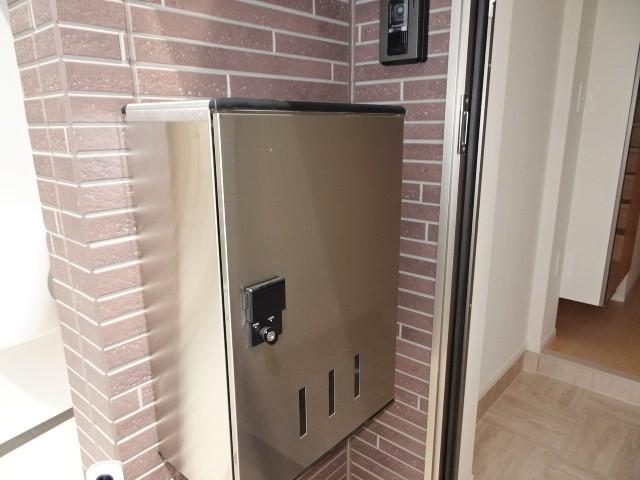 （仮称）小田原市中町アパート新築工事201号室 宅配ＢＯＸ（イメージ）