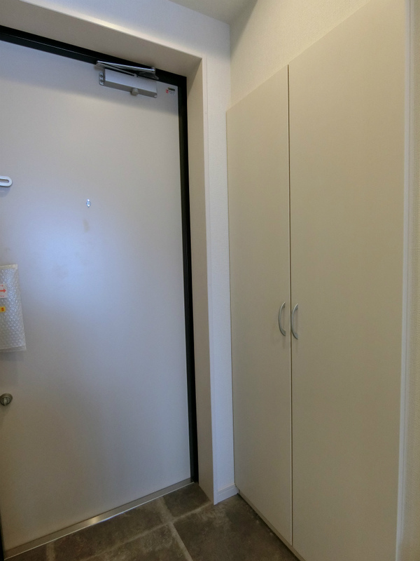 リブリ・神楽坂 玄関