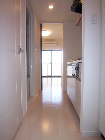 グラントゥルース西日暮里 玄関