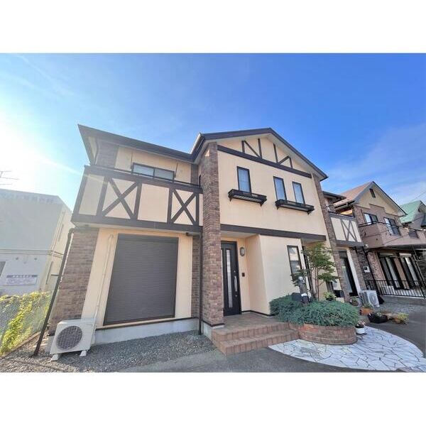 相武台貸家(テラスハウス)の外観画像