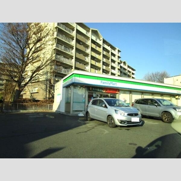 シルフィッド　Ⅰ　Ⅰ ファミリーマート　三鷹台団地南店