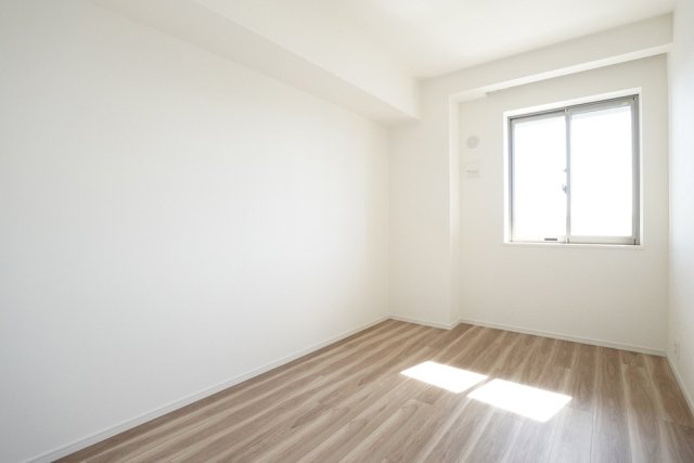 ＨＡＲＵＭＩ　ＦＬＡＧ　ＰＡＲＫ　ＶＩＬＬＡＧＥ　Ｂ棟16階 洋室3