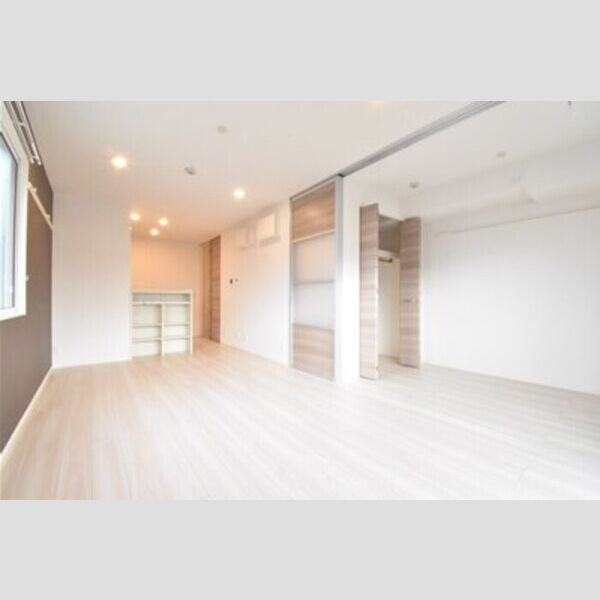 フィールドノエル リビングダイニングと居室