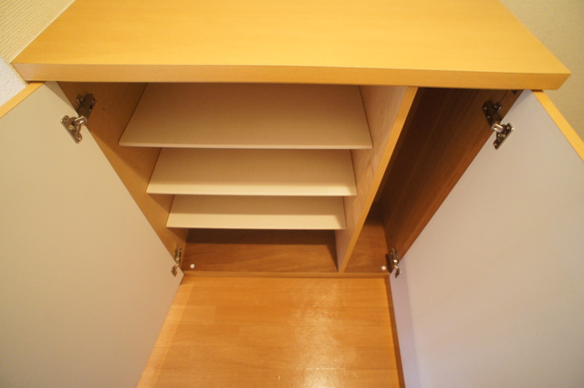 ディモ　フィリス 内観