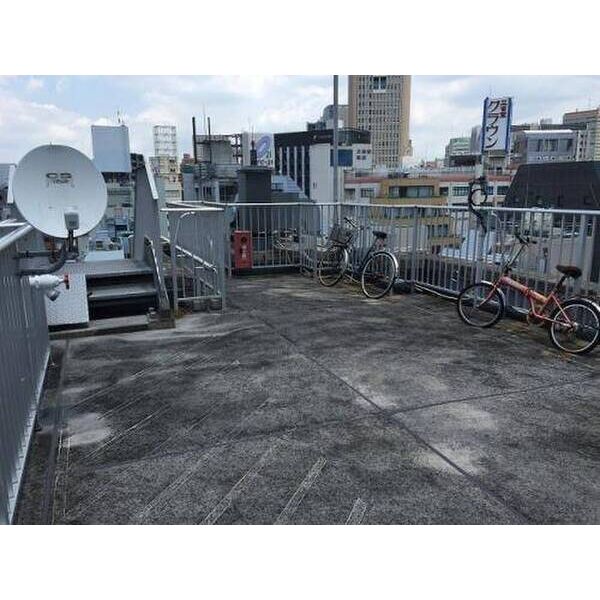 B-Wall神保町0601号室 自転車置き場