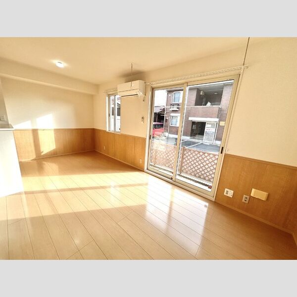 ロイヤルヒルズJ LDK