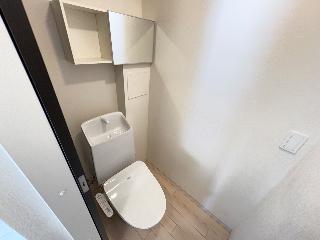 （仮称）調布市国領町４丁目新築アパート201号室 シャワー付トイレ（イメージ）