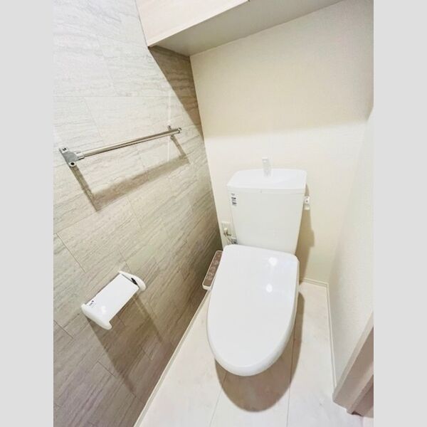 リベラマーロⅣ202号室 温水洗浄暖房便座