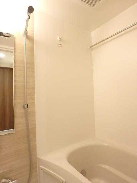 ガーラ練馬グランドステージ1階 浴室乾燥機付きバス（追い焚き付き）