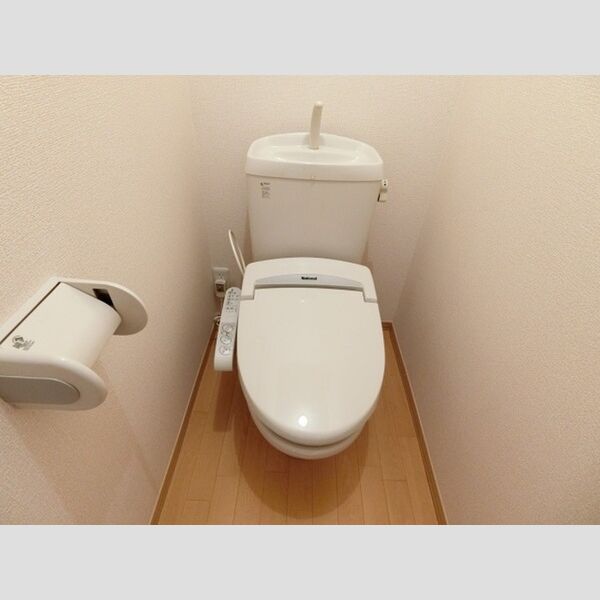 アエル湘南201号室 温水洗浄暖房便座