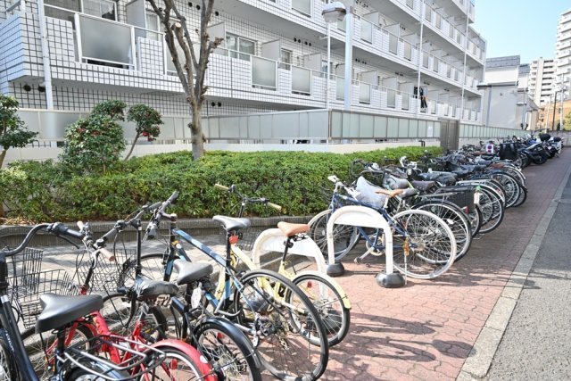 トップ明大前第３1階 駐輪場