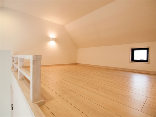 コティ リビング