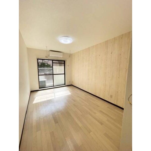 ジュネパレス柏第25 リビング