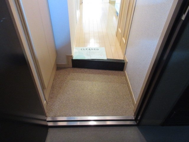 パークウェル千駄木駅前3階 玄関