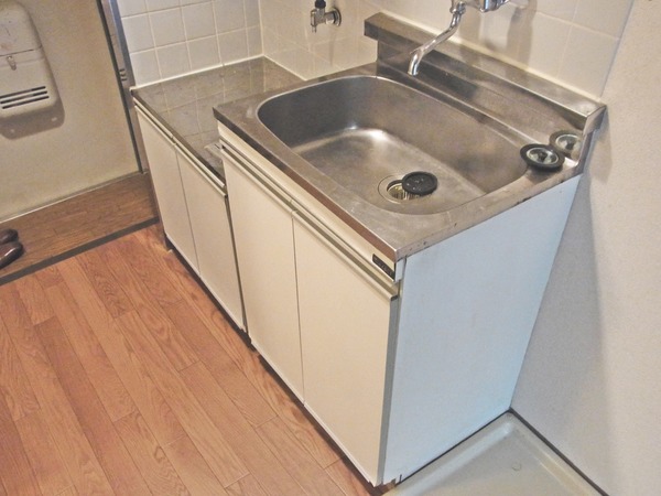 ヴィラ・パンテオン102号室 キッチン