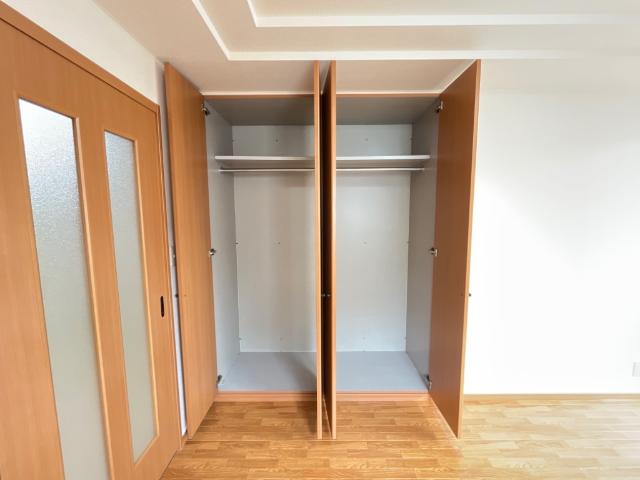 クリフ・リーベル壱番館 クローゼット