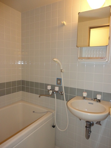 ダイヤ板橋コーポ0101号室 バス