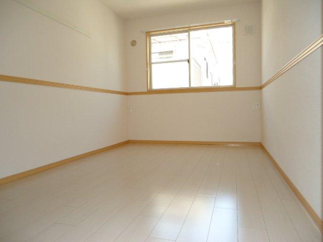 モア　グランディール・エヌ201号室 室内