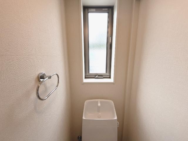 ｉｌｅ　ｖｉｌｌａｇｅ（イル　ヴィラージュ）205号室 窓