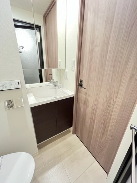 クレヴィアリグゼ日暮里4階 洗面