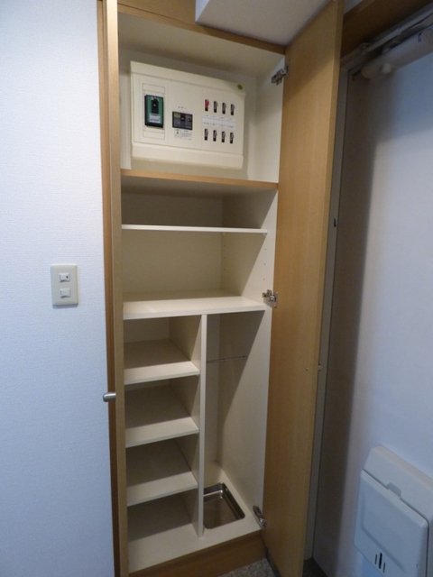 スカイコート神楽坂第２ 靴入