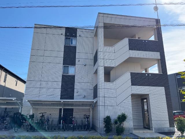 アザレア 外観写真（昼）