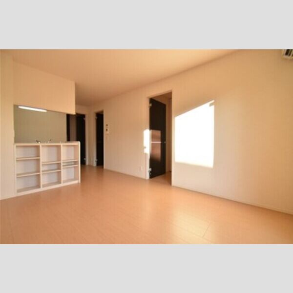 サンフローラ　A棟 リビングダイニング