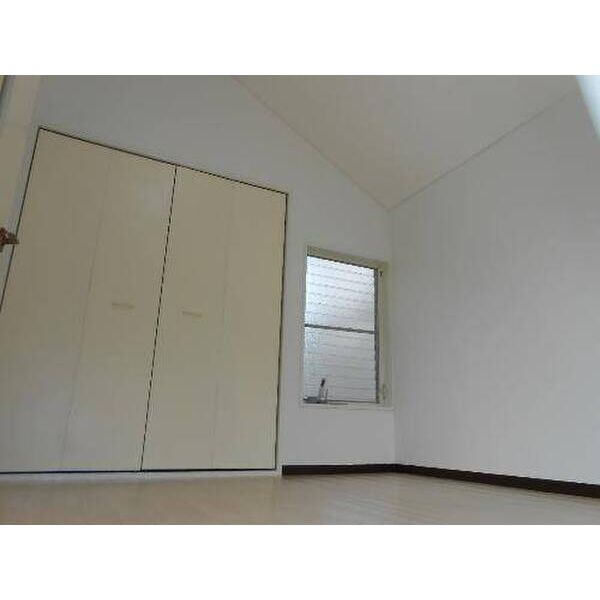 ジュネパレス伊勢原第01 玄関