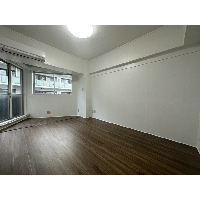 ハイネス大久保 リビング