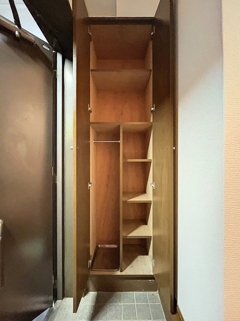 ＪＬＢグランエクリュ松濤 靴入