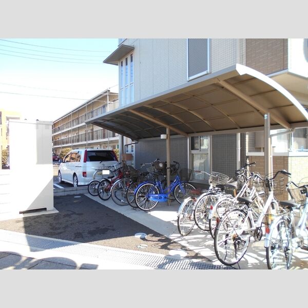 Des Ailes Deux 駐輪場