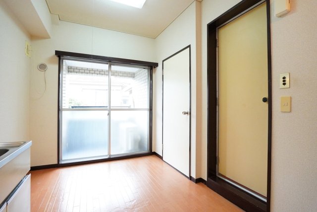 FC若宮コーポ リビング