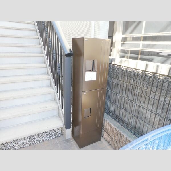 ウェルヴィラ 宅配ボックス