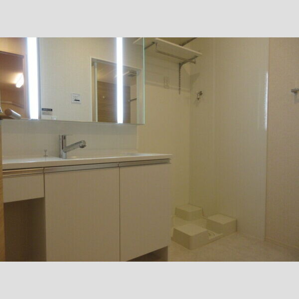 蒼の杜　空 ★洗濯機置き場には便利な棚があります★