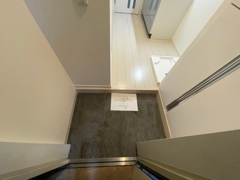 ラヴィエント南千住Ⅴ6階 玄関