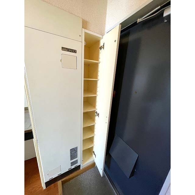 相川マンション304号室 シューズボックス付き