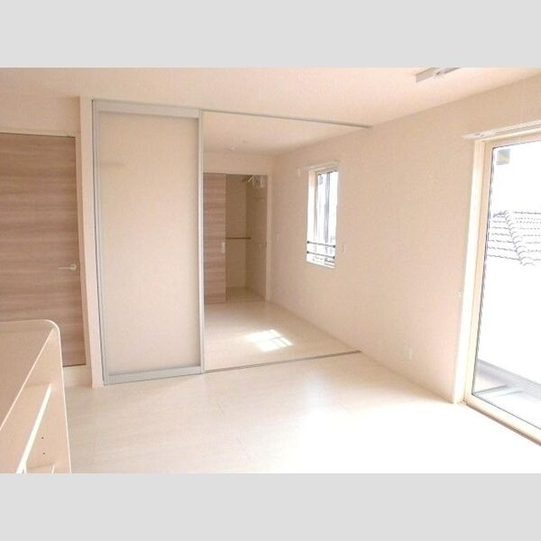 カサブランカ武蔵浦和 LDK10.9帖