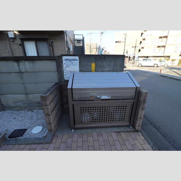 ラシーヌ中原 ゴミ置場