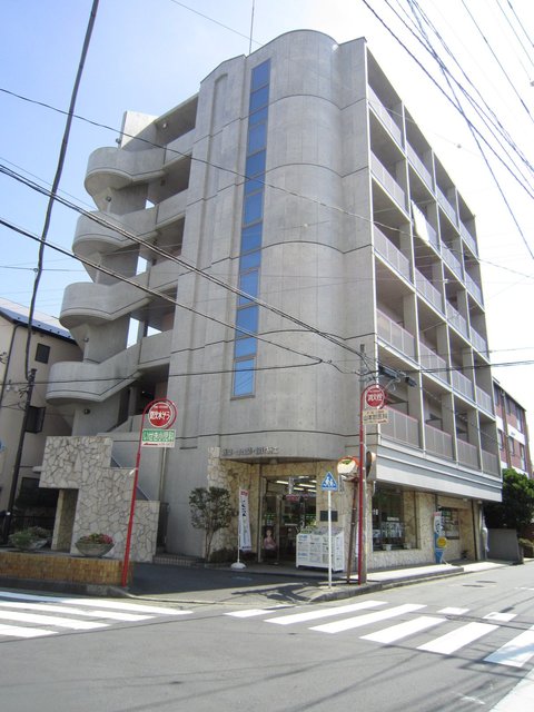 カマラード湘南 外観