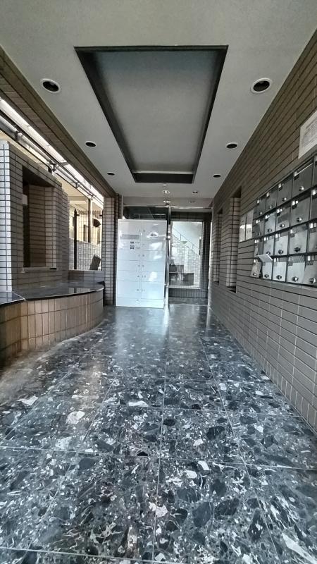 ローズガーデンＡ５２(A-052)3階 エントランス