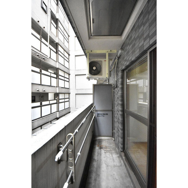 ヴェルト湯島 内観