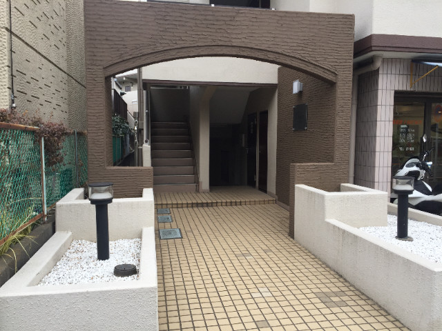 ユーコート西八王子Ⅱ208号室 エントランス